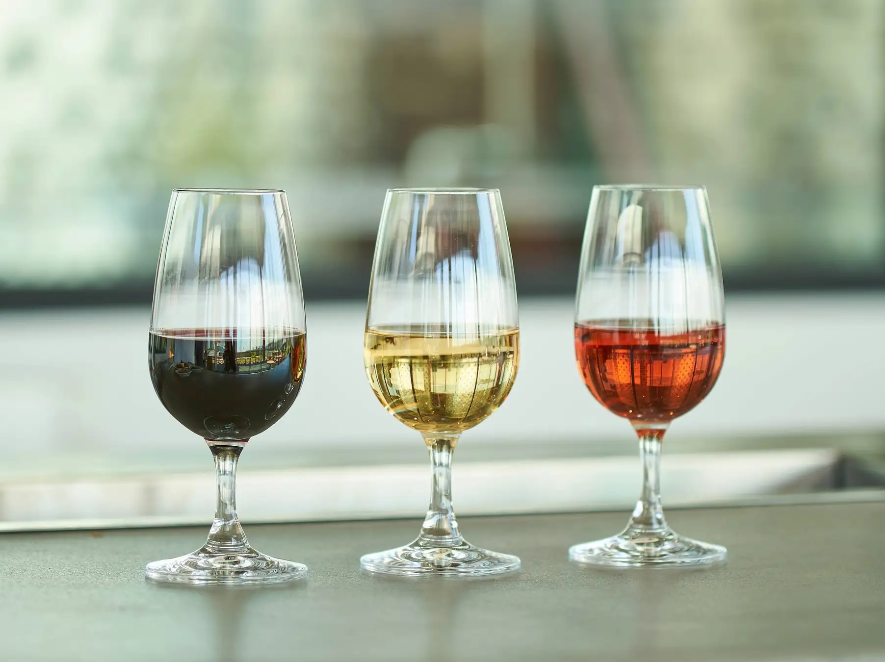 神戸「f winery」成人を祝うワインイベント、20歳限定で1杯プレゼント