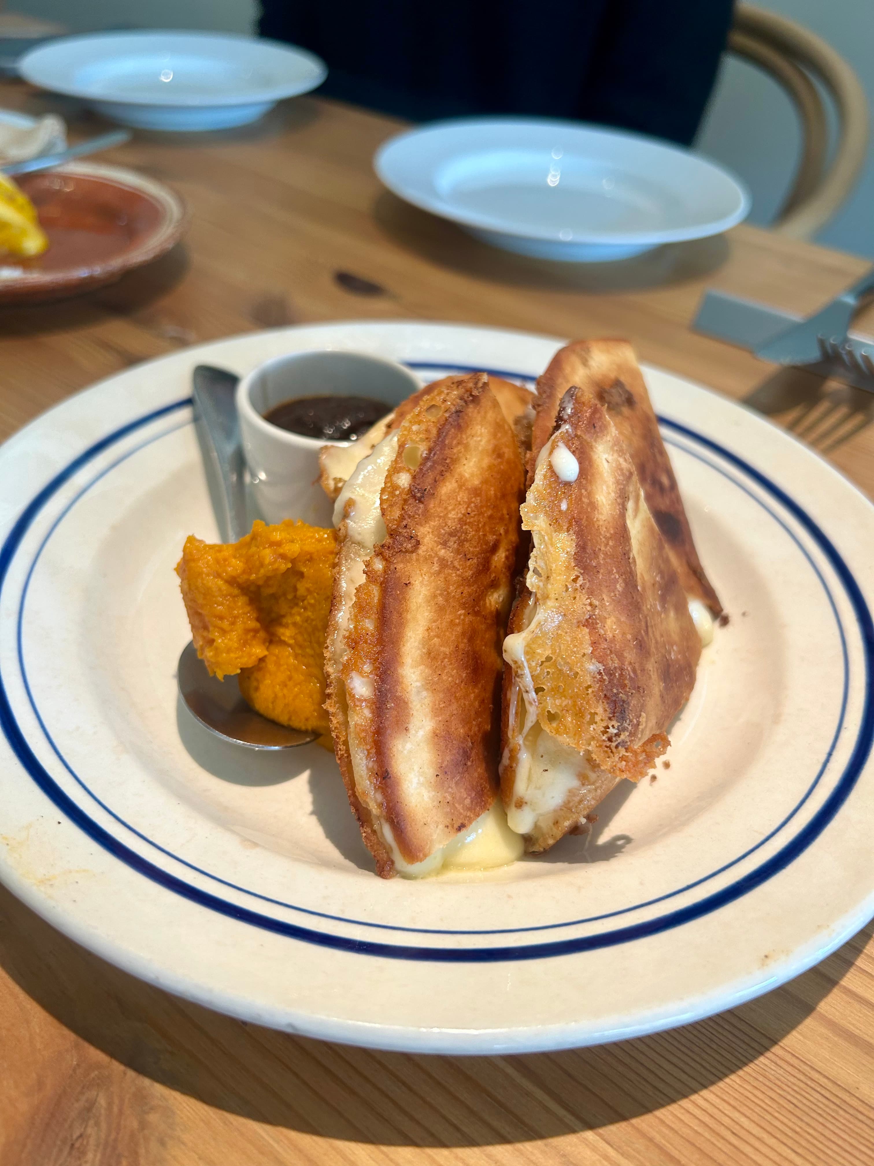 夙川「KOTTABOS」でランチ体験!川沿いの隠れ家ワインバーで南米料理を堪能のイメージ画像