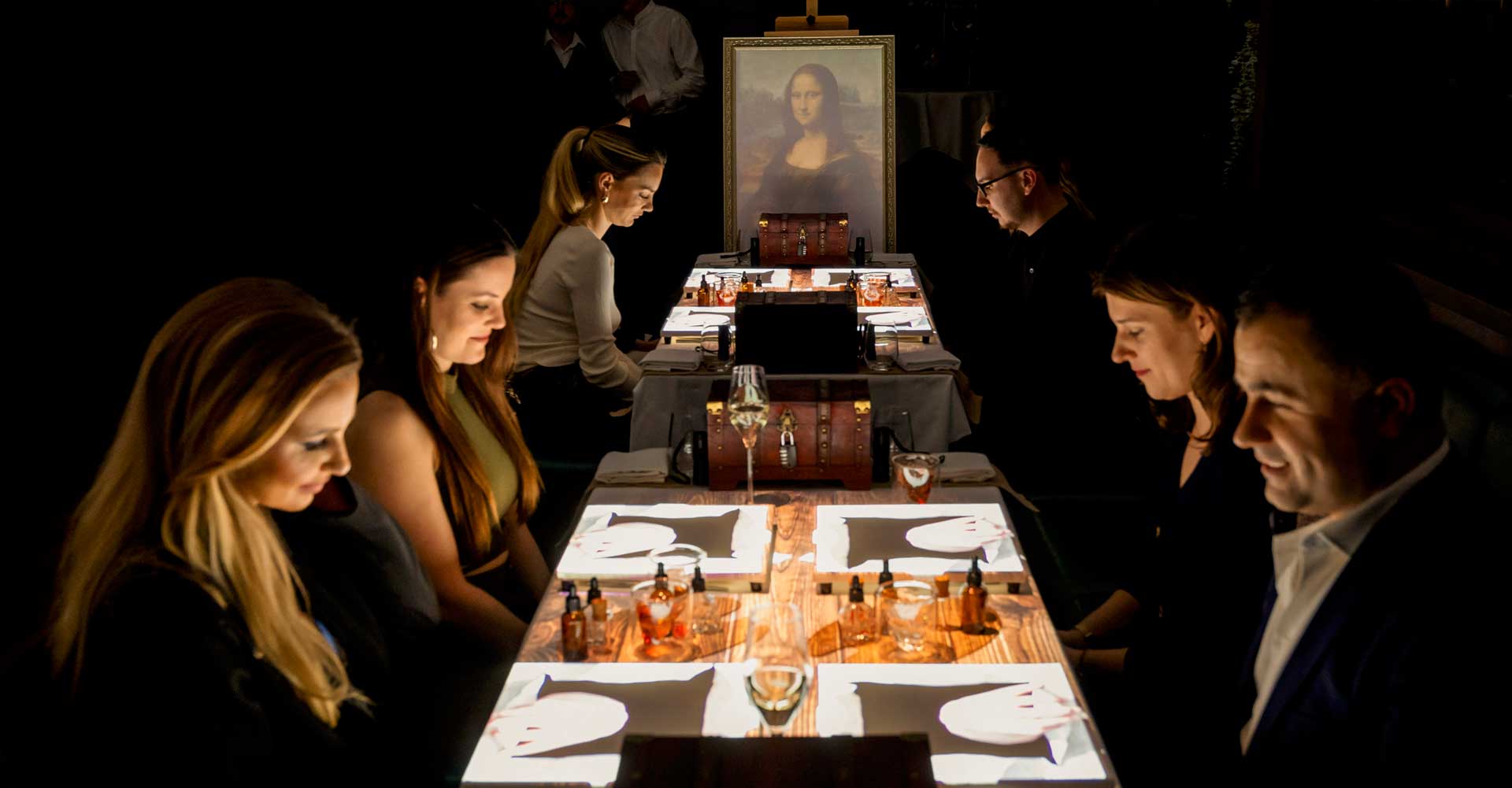 神戸ANAクラウンホテルで没入型アートダイニング『7 Paintings』開催のイメージ画像