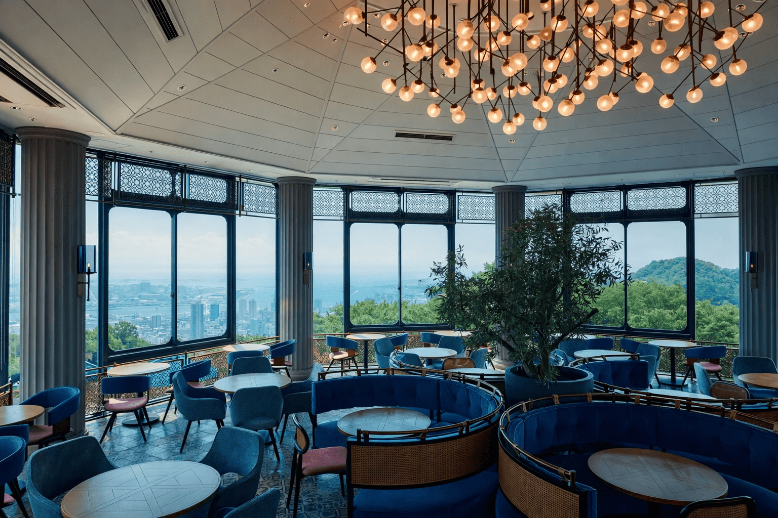 神戸布引ハーブ園「苺フェア」開催!絶景テラスでスイーツ満喫のイメージ画像