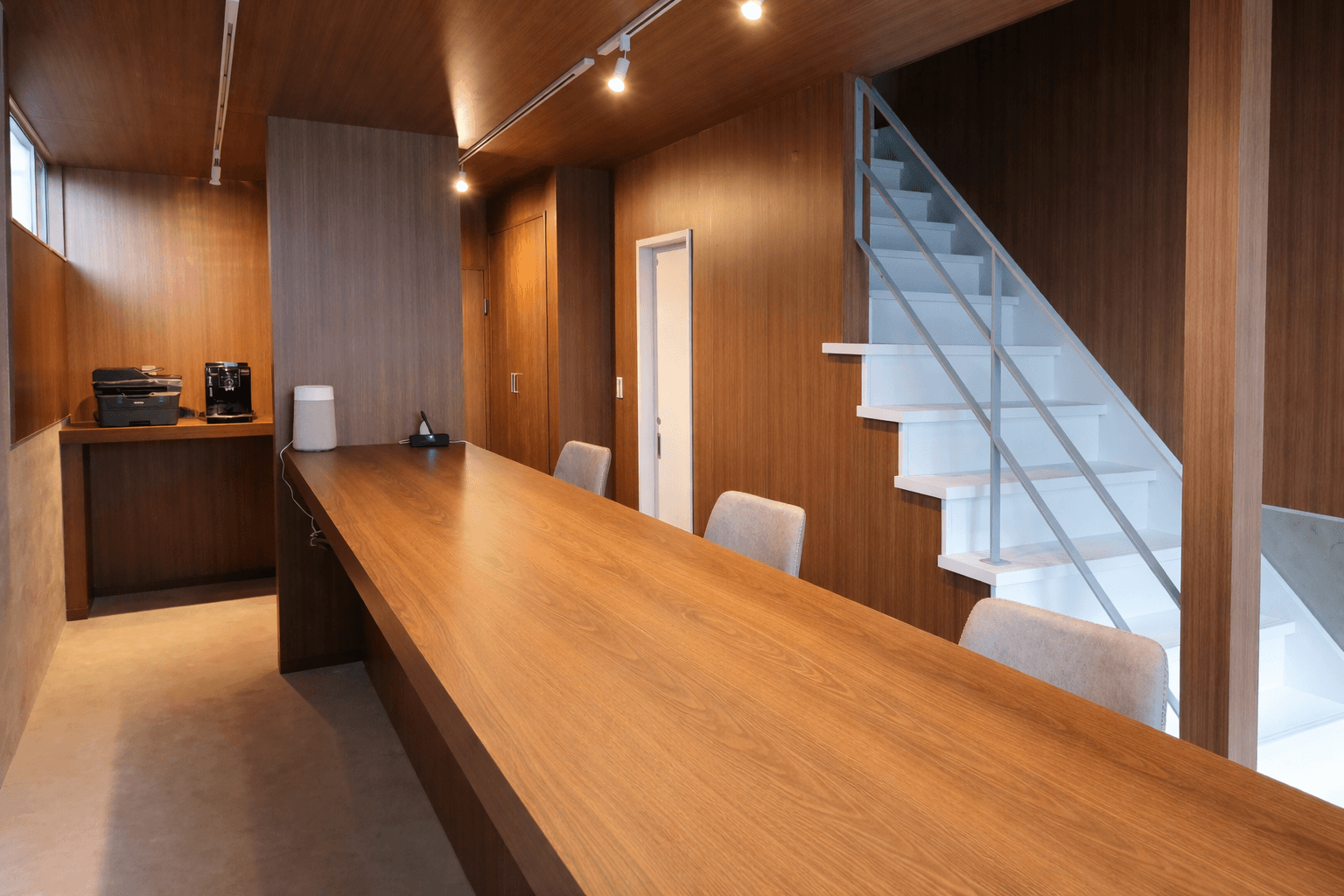 西宮市で動画編集を学べる就労支援B型「ReverVワークス」3/16開始のイメージ画像